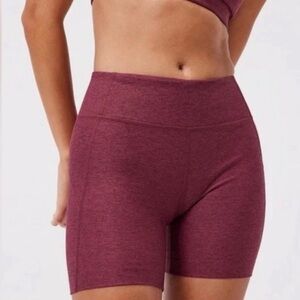 Outdoor Voices Warm Up Short 5"